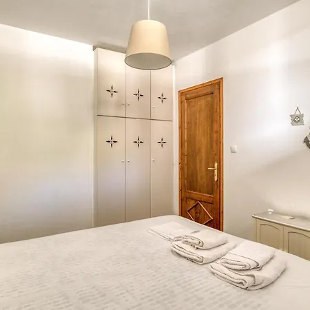 Panorama Village Living House With Shared Pool * Krotiri